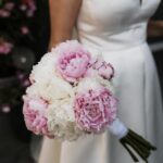 Bruidsboeket van roze en witte Pioenrozen